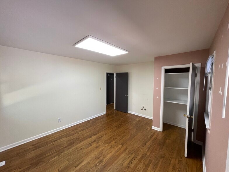 More Photos Of 710 Gaines School Rd, Athens General Retail For Sale