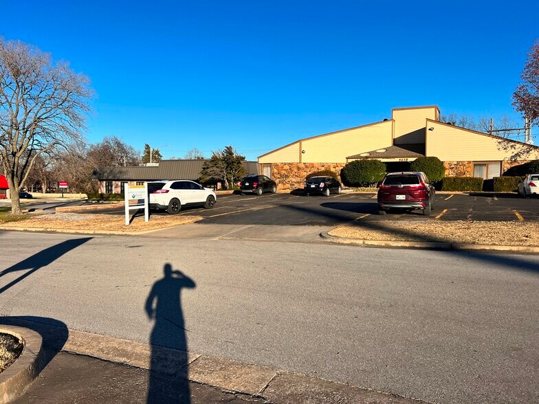 More Photos Of 5546 S 79th East Pl, Tulsa Office For Lease