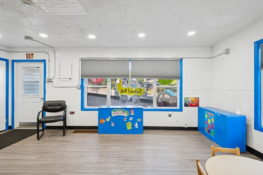 More Photos Of 302 Chimes View Dr, South Ogden Daycare Center For Sale