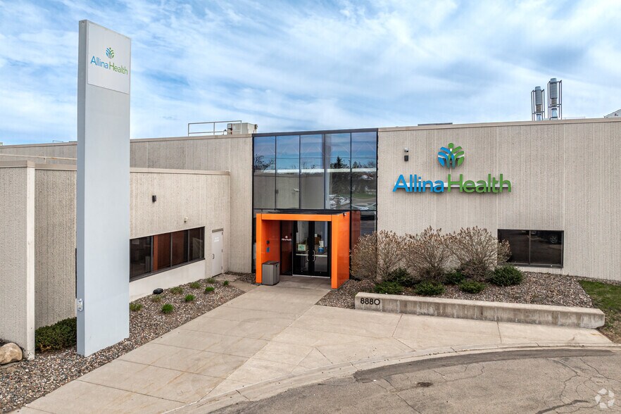 More Photos Of 8840-8880 Evergreen Blvd NW, Coon Rapids Manufacturing For Lease