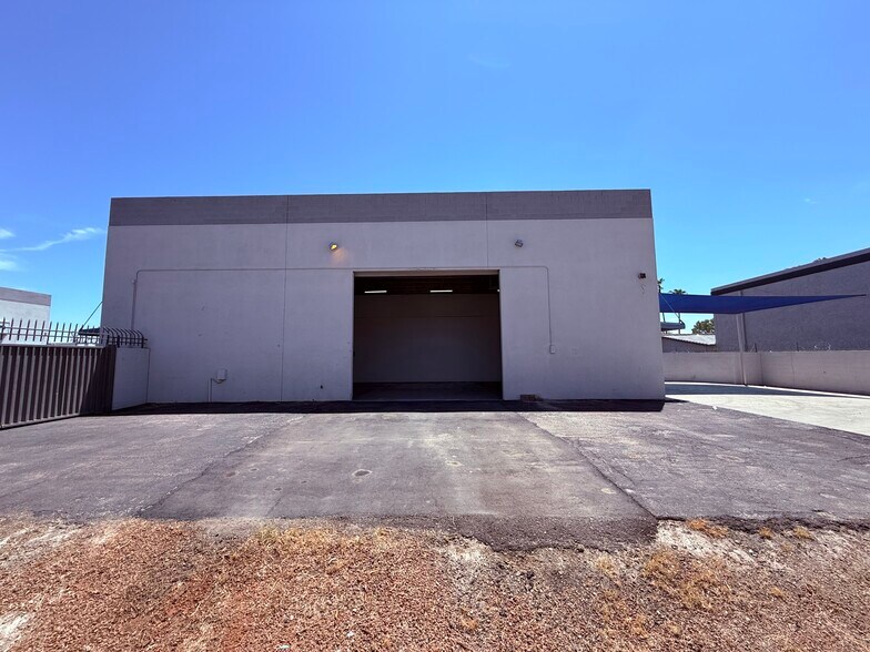 More Photos Of 512 W 2nd Ave, Mesa Warehouse For Sale
