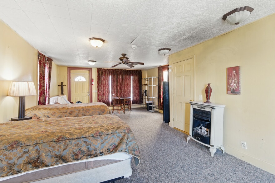 More Photos Of 1880 House Bed & Breakfast, Pulaski Hotel For Sale