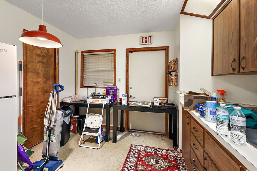 More Photos Of 1020 E North Blvd, Leesburg Medical For Sale