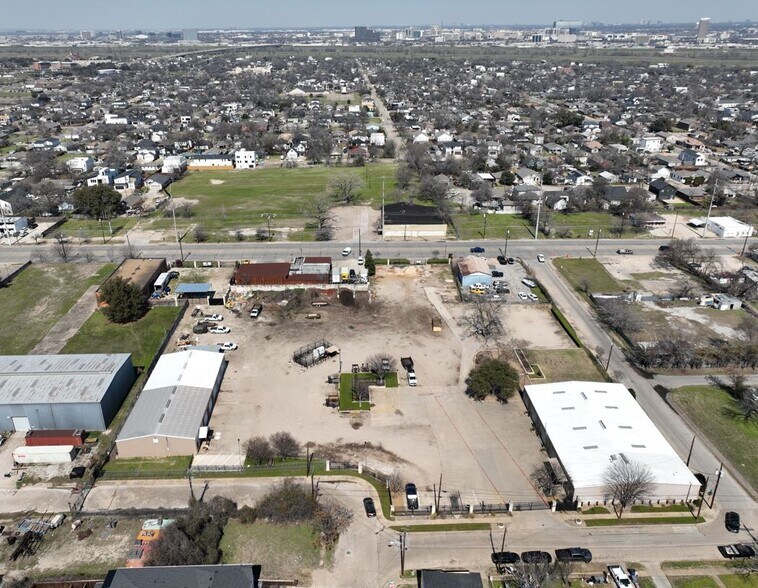 More Photos Of 1905 Akron St, Dallas Distribution For Lease