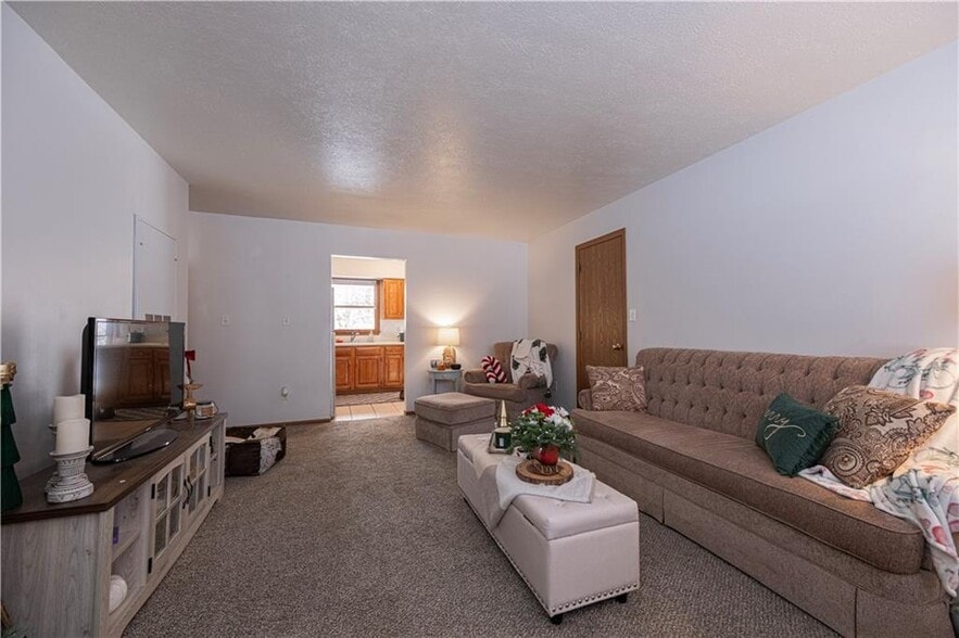 More Photos Of 108 Oak Dr, Saxonburg Apartments For Sale