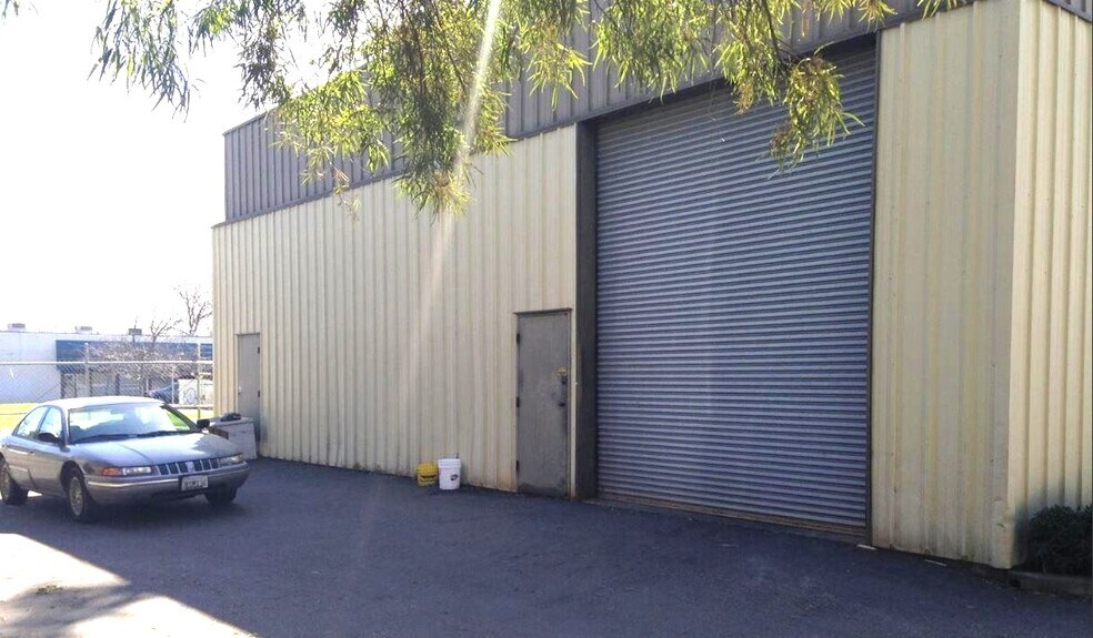 More Photos Of 1038 Petaluma Hill Rd, Santa Rosa Freestanding For Lease