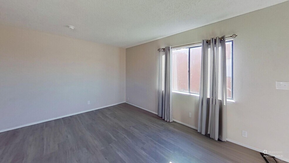 More Photos Of 2305 Exeter Dr, Las Vegas Apartments For Sale
