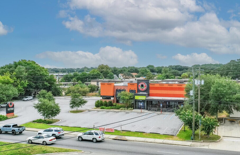 More Photos Of 402 Mary Esther Cut-off, Fort Walton Beach Freestanding For Lease