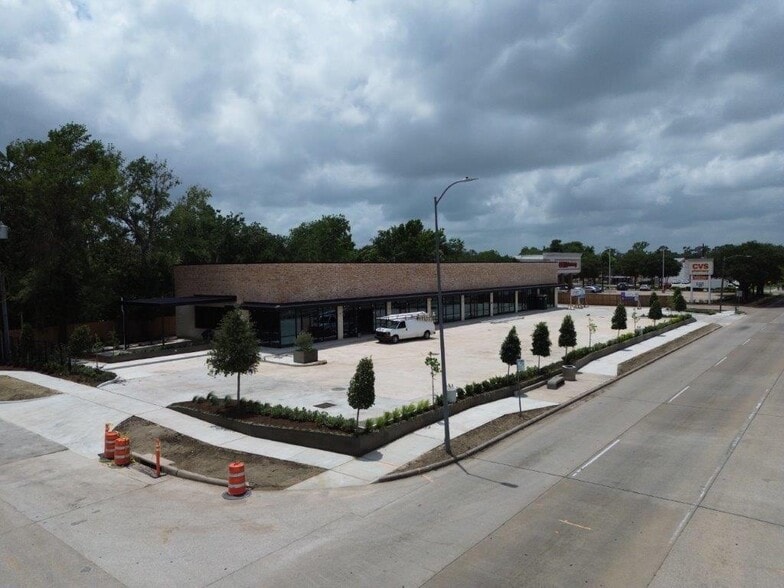 More Photos Of 9437 Hammerly Blvd, Houston Storefront For Lease