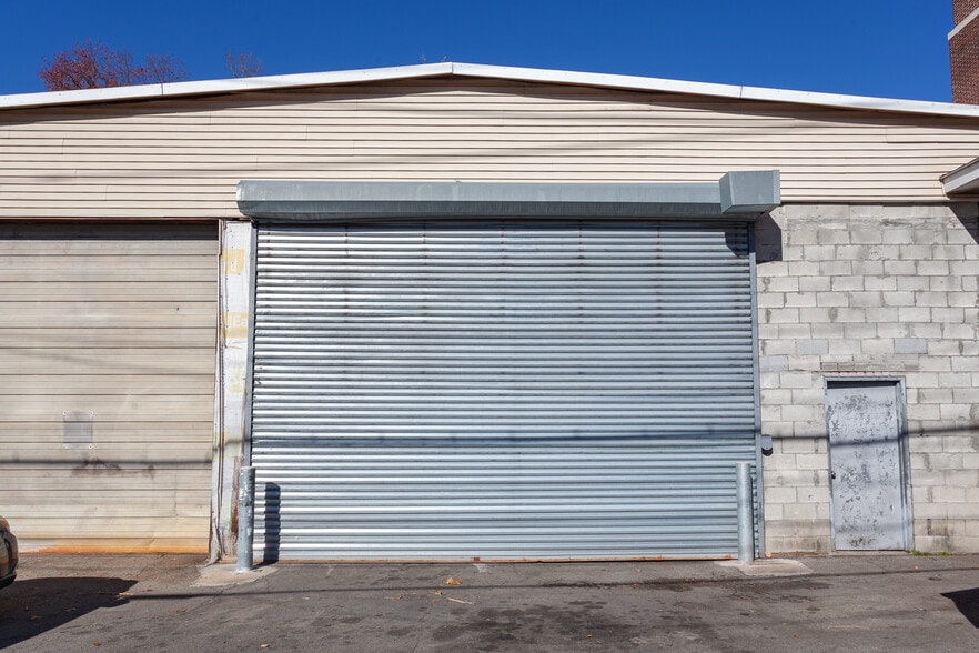 More Photos Of 1698 Main St, Peekskill Manufacturing For Lease