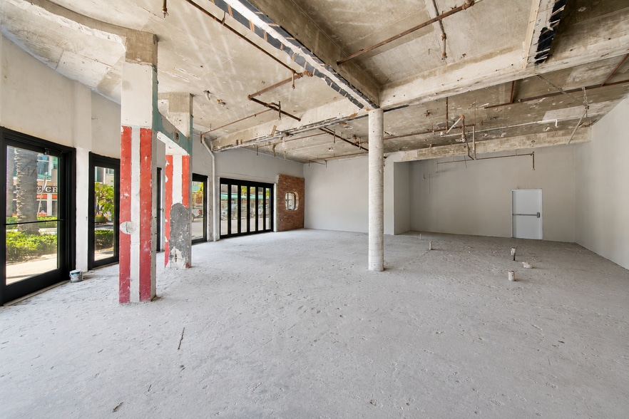 More Photos Of 900 Sunrise Ln, Fort Lauderdale Restaurant For Sale