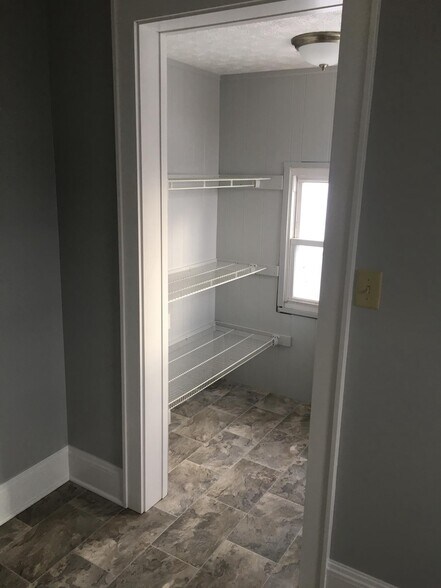 More Photos Of , Bedford Specialty For Sale