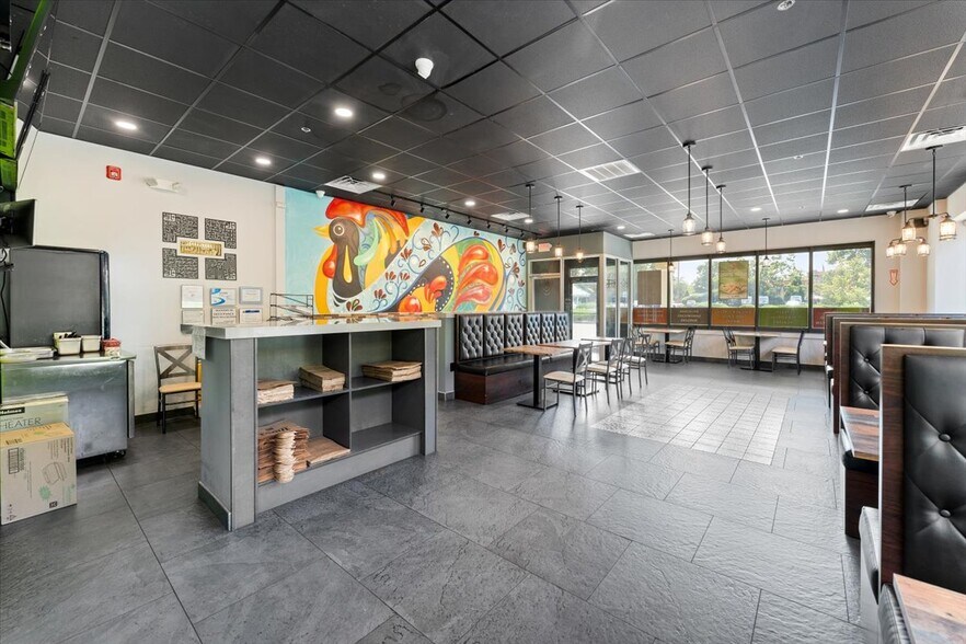 More Photos Of 100 US Highway 9, Manalapan Township Restaurant For Sale