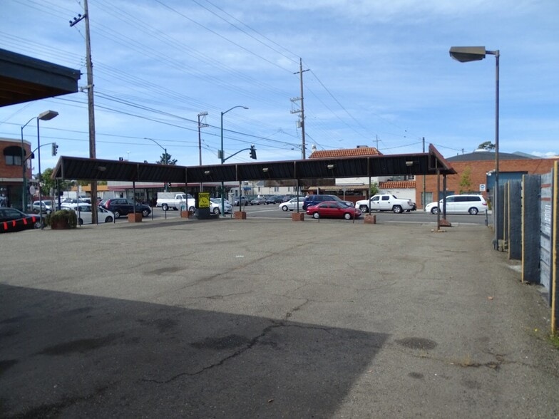 More Photos Of 1900 Park St, Alameda Auto Repair For Sale