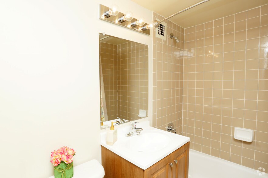 More Photos Of 101-103 G St SW, Washington Apartments For Sale