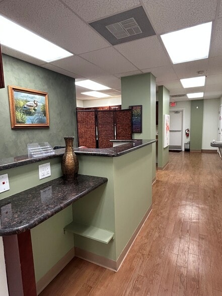 More Photos Of 712 16th St N, Saint Petersburg Medical For Lease