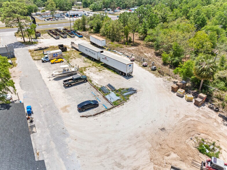 More Photos Of 16299 Cortez Blvd, Brooksville Service For Sale