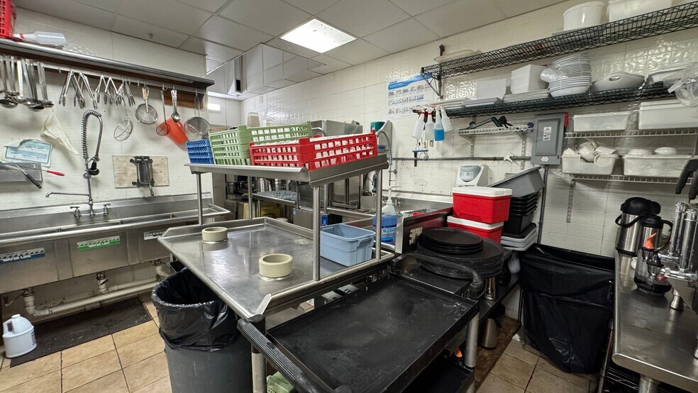 More Photos Of 700 Strykers Rd, Phillipsburg Golf Course Driving Range For Lease