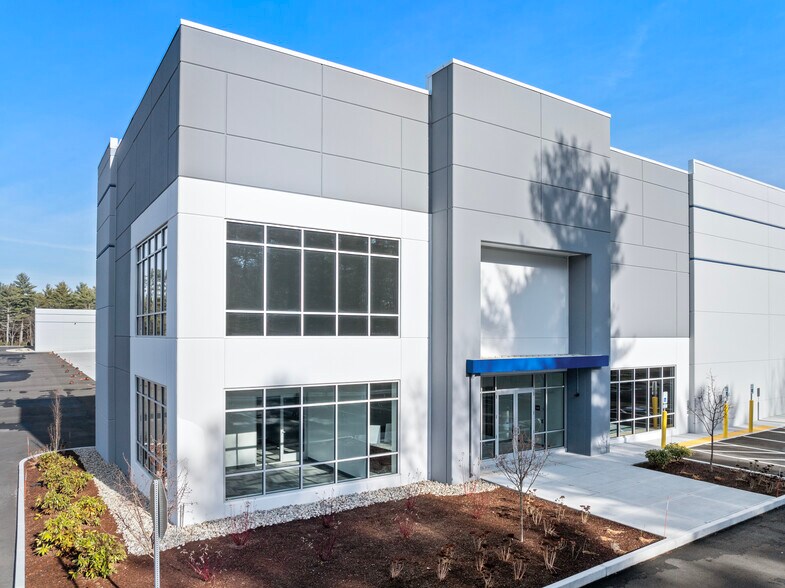 More Photos Of 150 Revolutionary Drive, East Taunton Warehouse For Lease