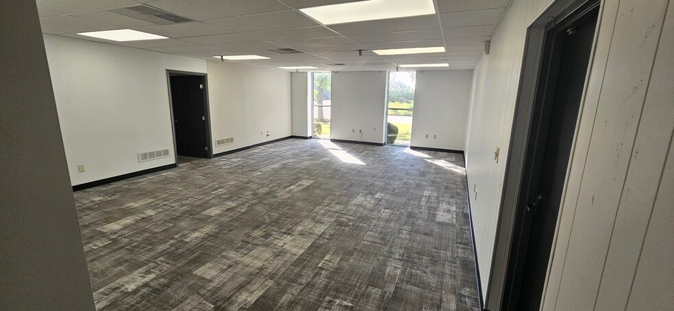 More Photos Of 2655-2711 S Dixie Hwy, Kettering Unknown For Lease