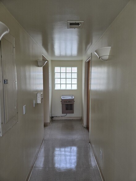 More Photos Of 1473-1477 N Van Ness Ave, Fresno Storefront Retail Residential For Sale