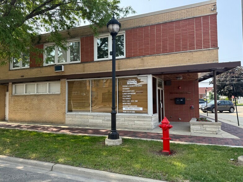 More Photos Of 8259 Grand Ave, River Grove Office For Lease