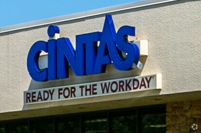 More Photos Of 8021 Knue Rd, Indianapolis Office For Lease