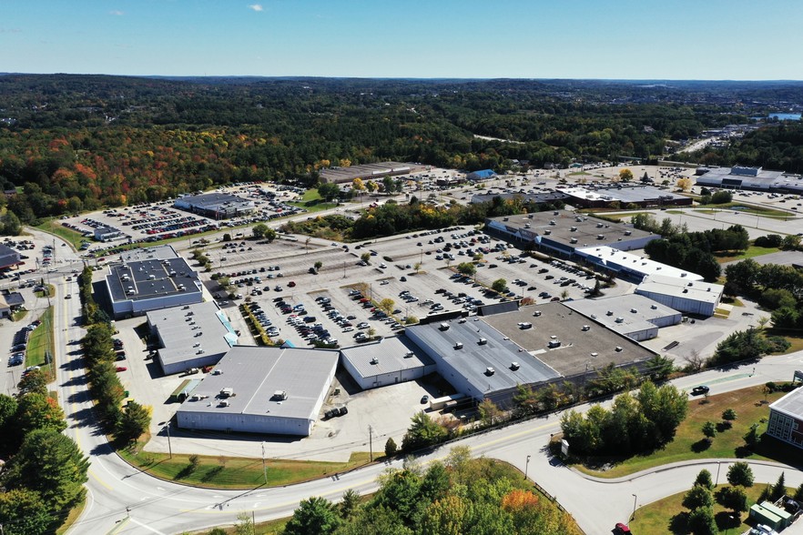 More Photos Of 730-750 Center St, Auburn Unknown For Lease