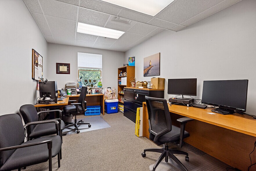 More Photos Of 323 State St, Augusta Office Residential For Sale