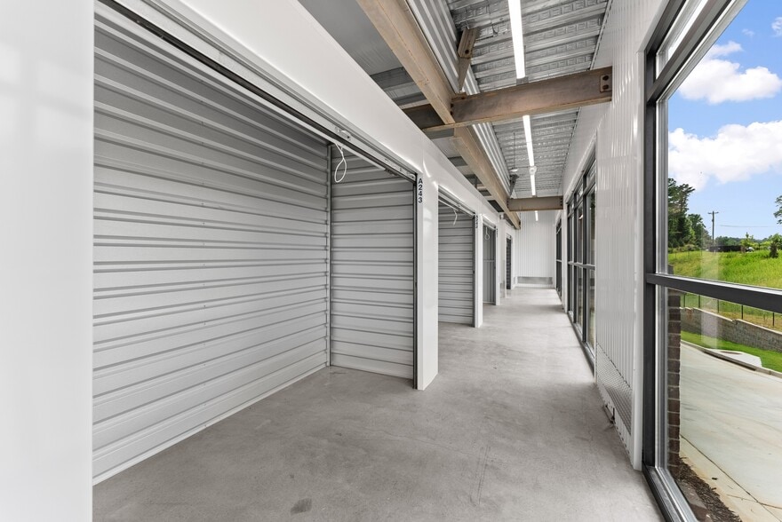 More Photos Of 4152 Browns Bridge Rd, Gainesville Self Storage For Sale