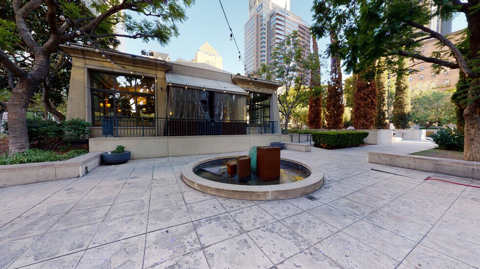 More Photos Of 700 W 5th St, Los Angeles Storefront For Lease