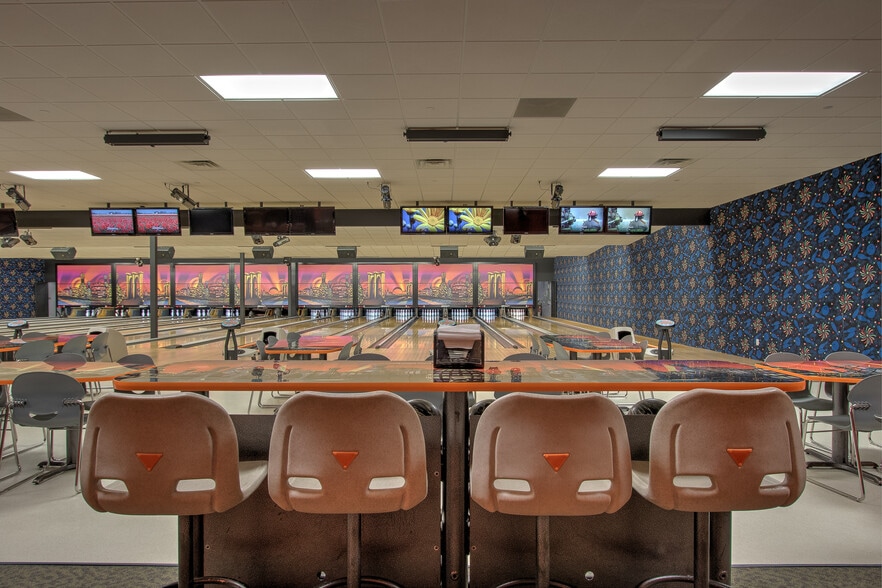 More Photos Of 1270 W 3rd St, Rush City Bowling Alley For Sale