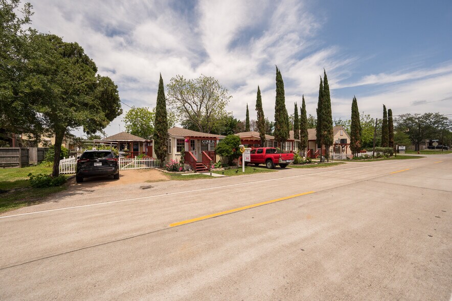 More Photos Of 706 Bradford Ave, Kemah Land For Sale
