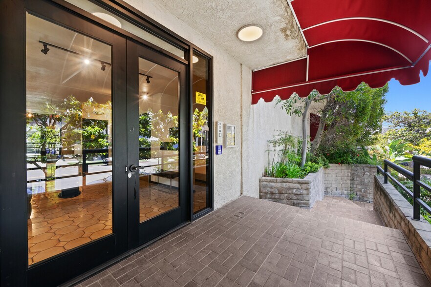 More Photos Of 1360 S Beverly Glen Blvd, Los Angeles Apartments For Sale