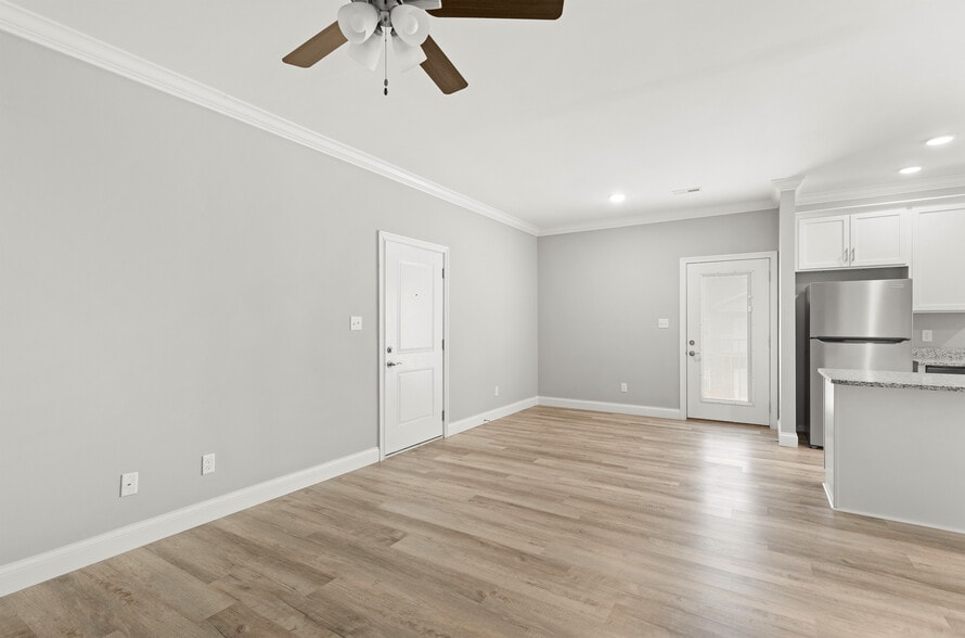 More Photos Of 2146 Prospector Ct, Bowling Green Apartments For Sale