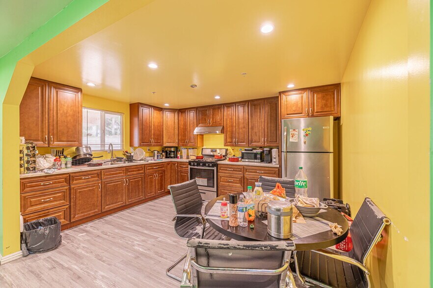 More Photos Of 15723 Kadota St, Sylmar Land For Sale