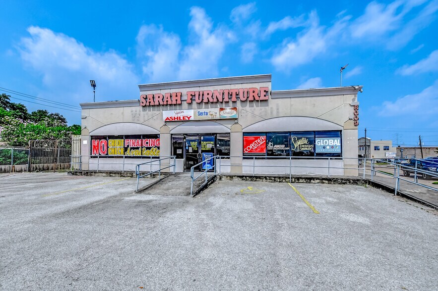 Primary Photo Of 8009 Harwin Dr, Houston Freestanding For Sale