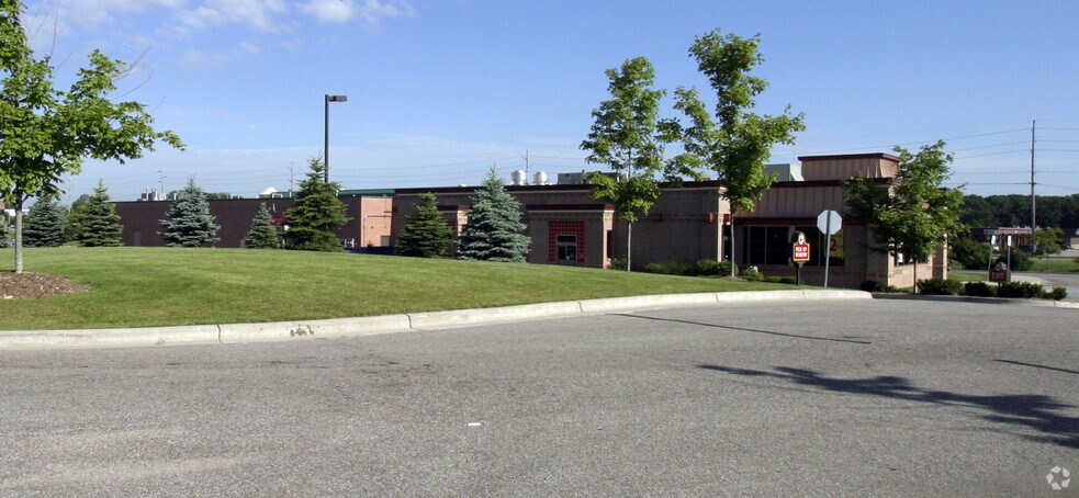 More Photos Of 6080 28th St SE, Grand Rapids Unknown For Lease