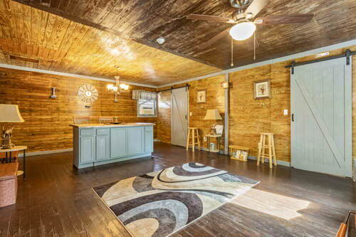 More Photos Of 450 S Oak St, Jackson Storefront Retail Office For Sale