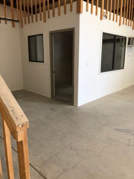 More Photos Of 5147 S Huntington Rd, Fort Mohave Industrial For Lease