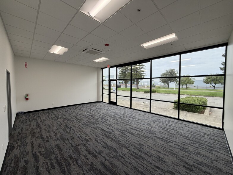 More Photos Of 1501 Aviation Blvd, Lincoln Warehouse For Lease