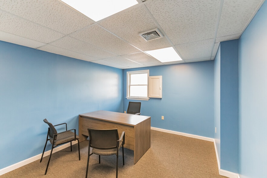 More Photos Of 34 Academy Hill Rd, Plainfield Office For Sale