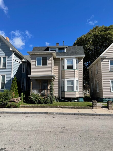 More Photos Of 194 Charlotte St, Rochester Apartments For Sale