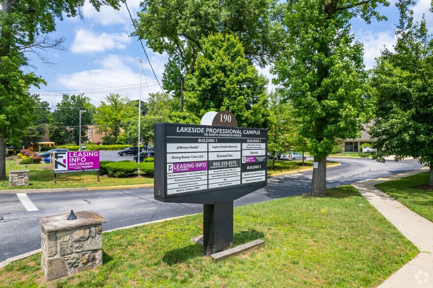 More Photos Of 190 N Evergreen Ave, Woodbury Office For Lease