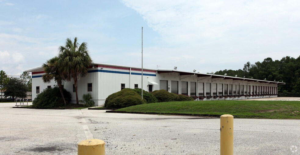 More Photos Of 6611 Pickett Dr, Jacksonville Truck Terminal For Lease