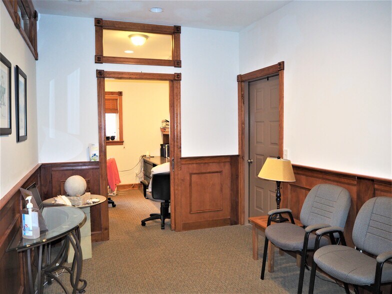 More Photos Of 60 Gailwood Dr, Saint Peters Medical For Lease