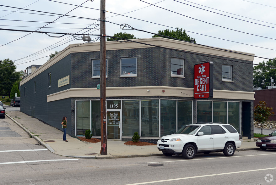 Primary Photo Of 1195 N Main St, Providence Medical For Lease