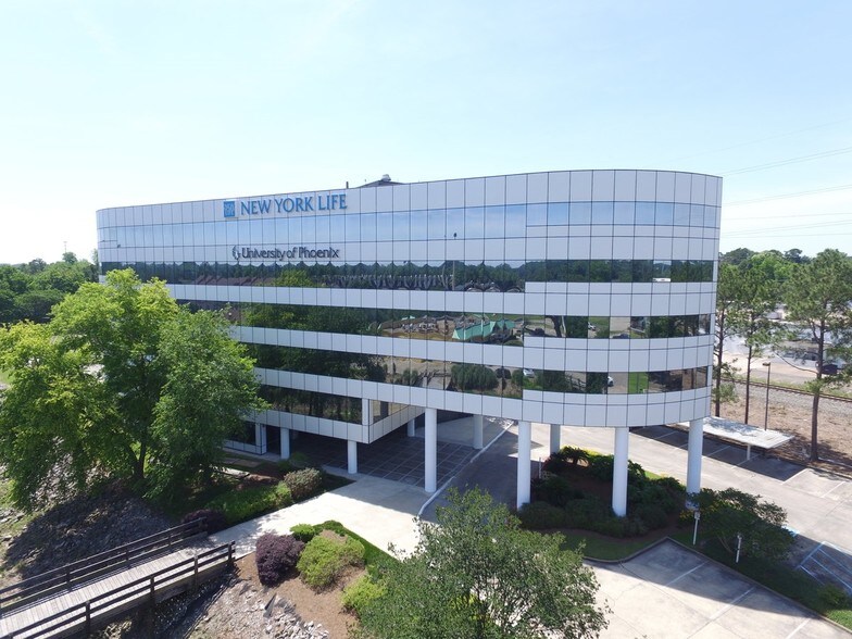More Photos Of 2431 S Acadian Trwy, Baton Rouge Office For Lease