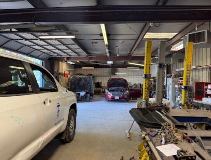 More Photos Of 1317 Sutton Way, Grass Valley Auto Repair For Sale