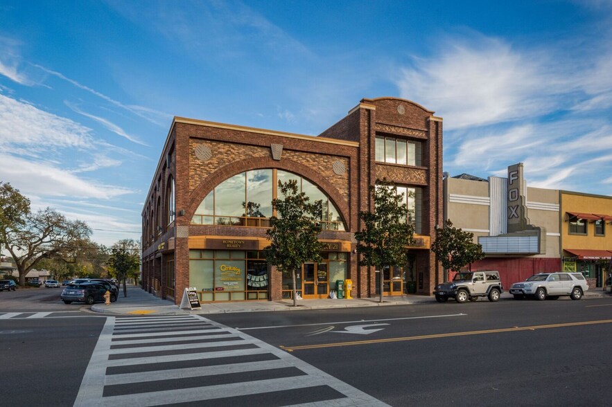 Primary Photo Of 1446 Spring St, Paso Robles Office For Sale
